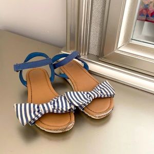 Nice white and blue bow sandals